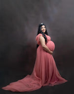 Dusty pink netted Rentalgown