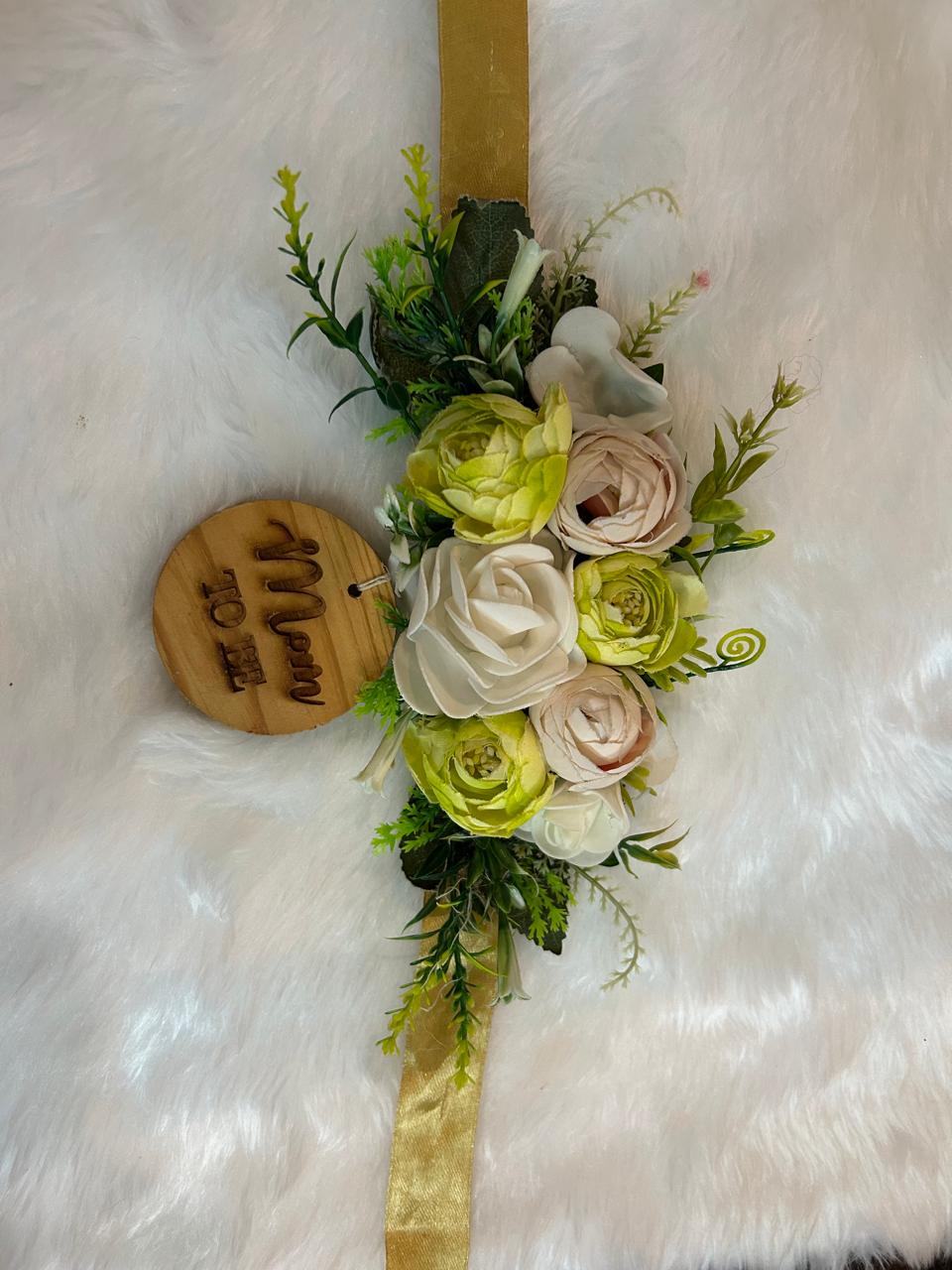 Lemon yellow mom- to- be Hipbelt